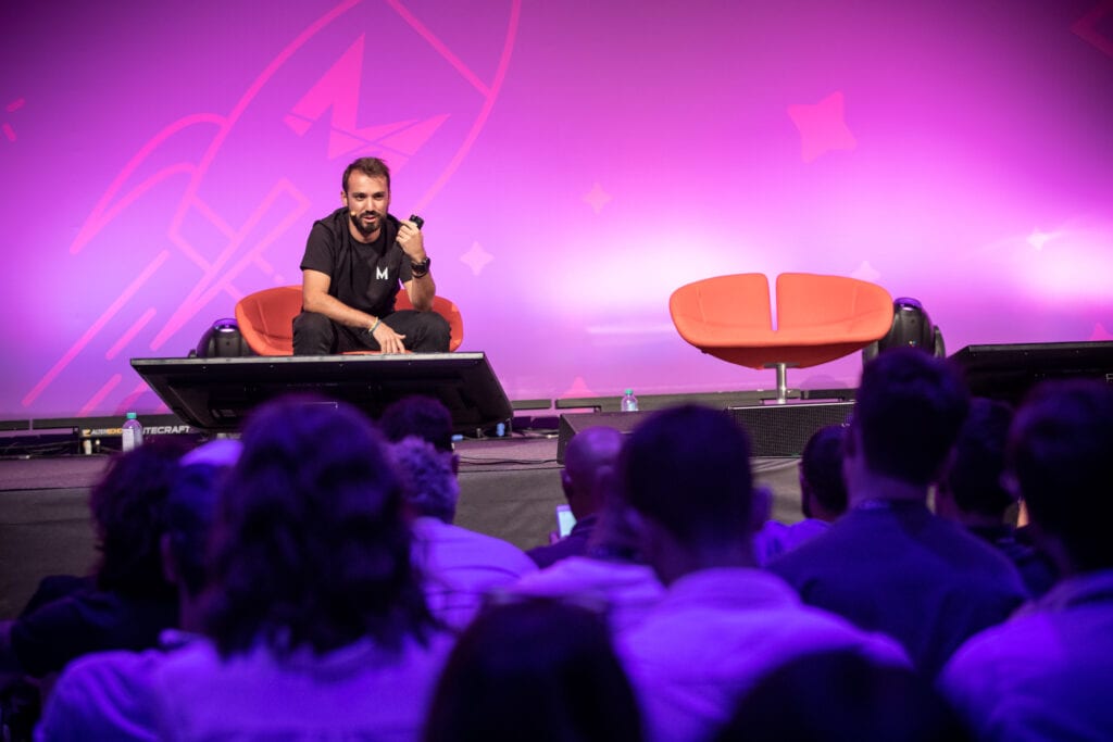 luca ferrari al marketers world